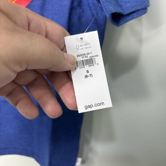 NEW! Gap Superman Tee - Picture 3 of 5